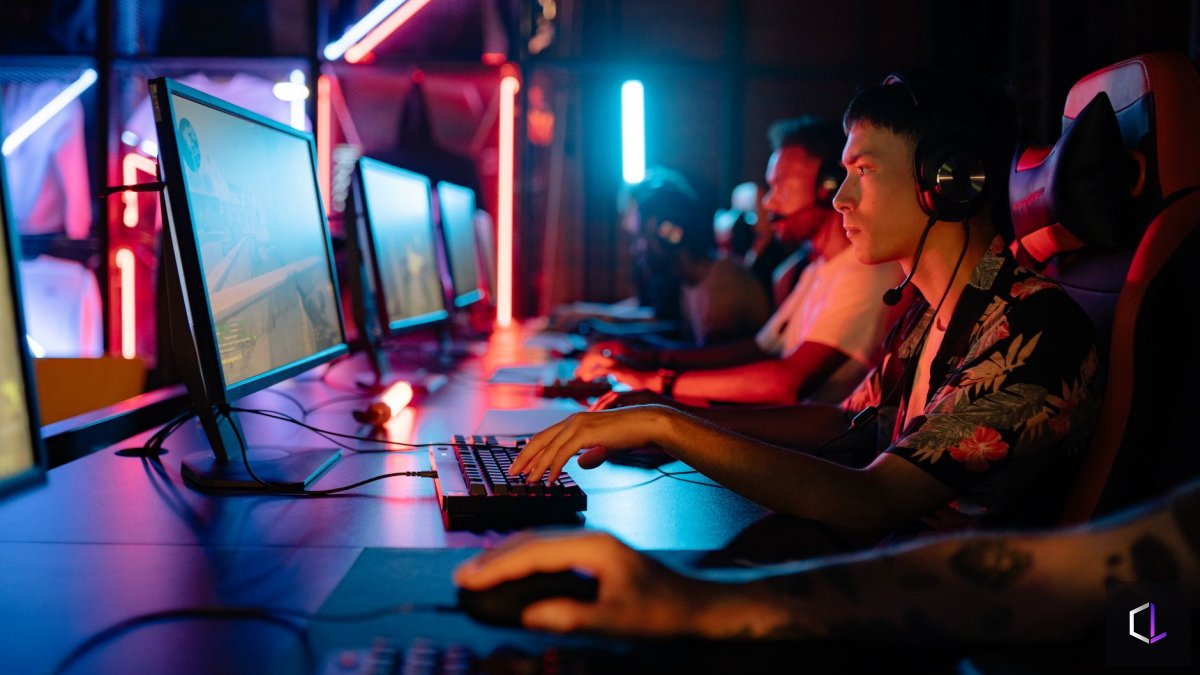 Клатч 1v2 на пистолетке: что он на самом деле говорит о навыке